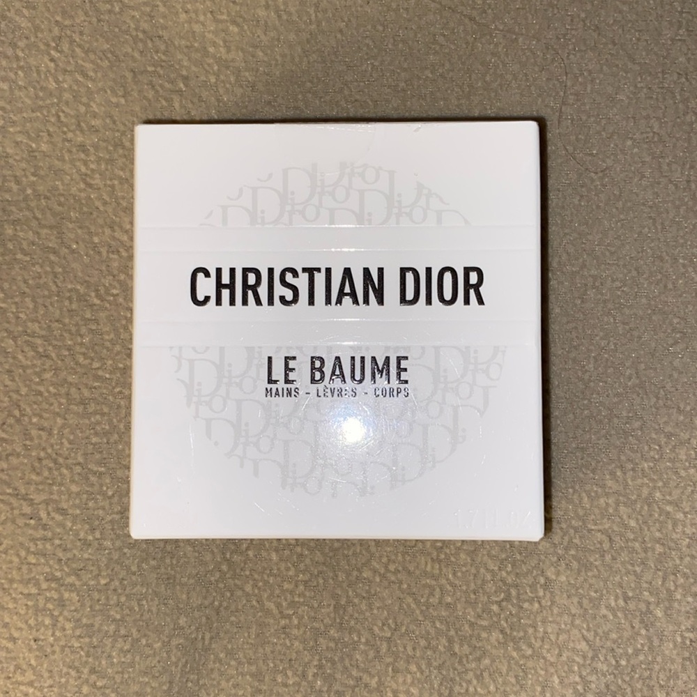 Revitalizing balm for hands lips and body